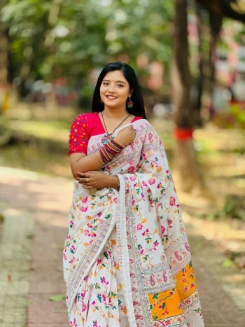 প্রিমিয়াম সিল্ক শাড়ী (শুধু শাড়ী)